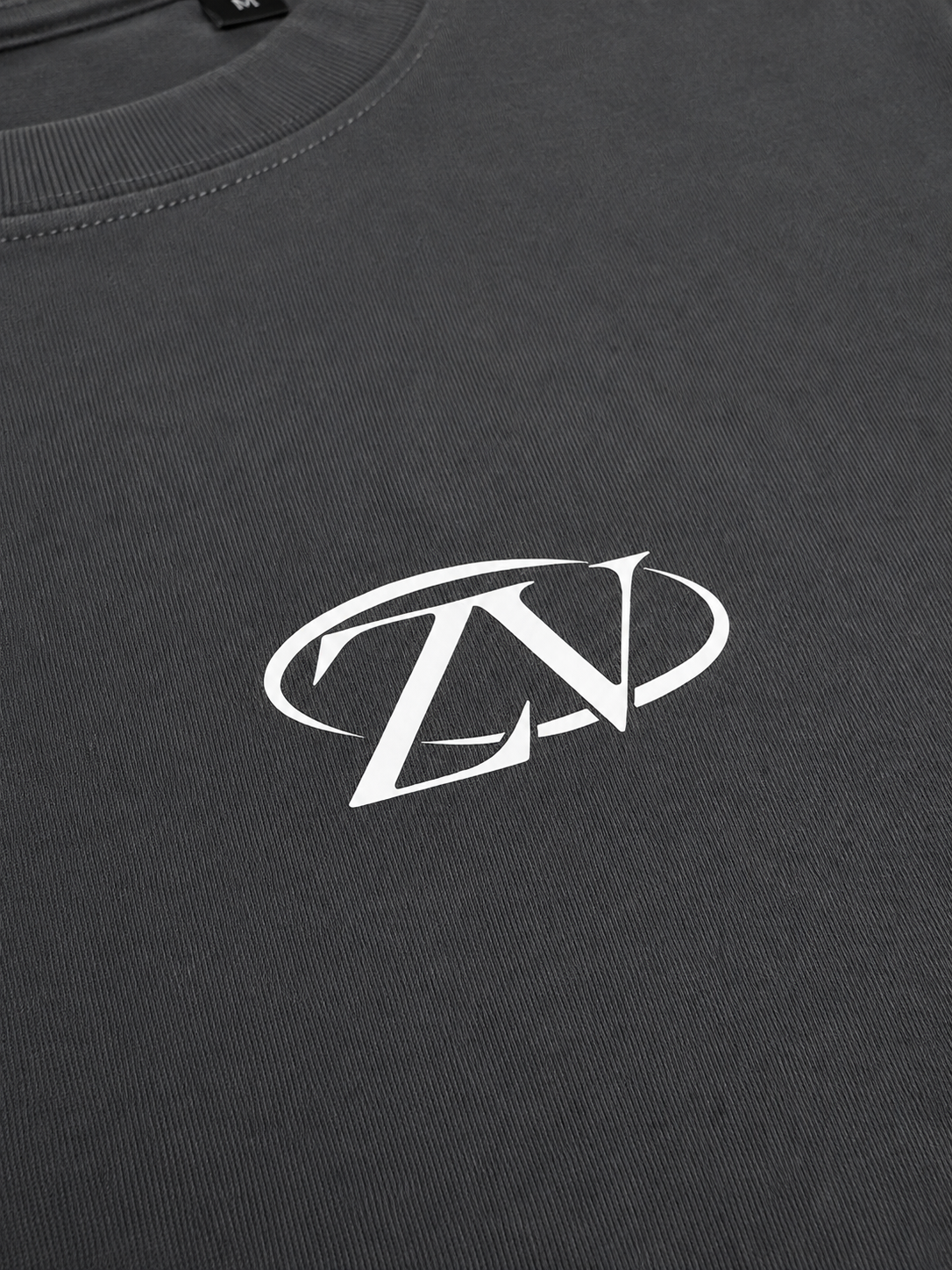 T-shirt Beyond